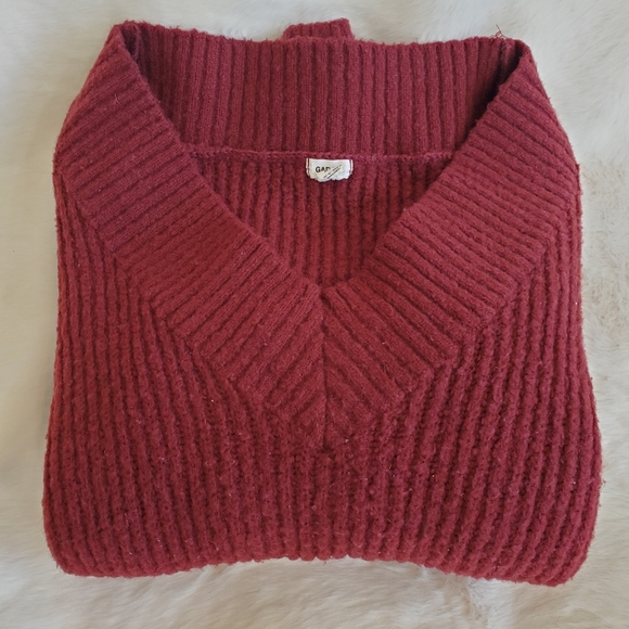 Garage Burgundy Sweater - Picture 3 of 12